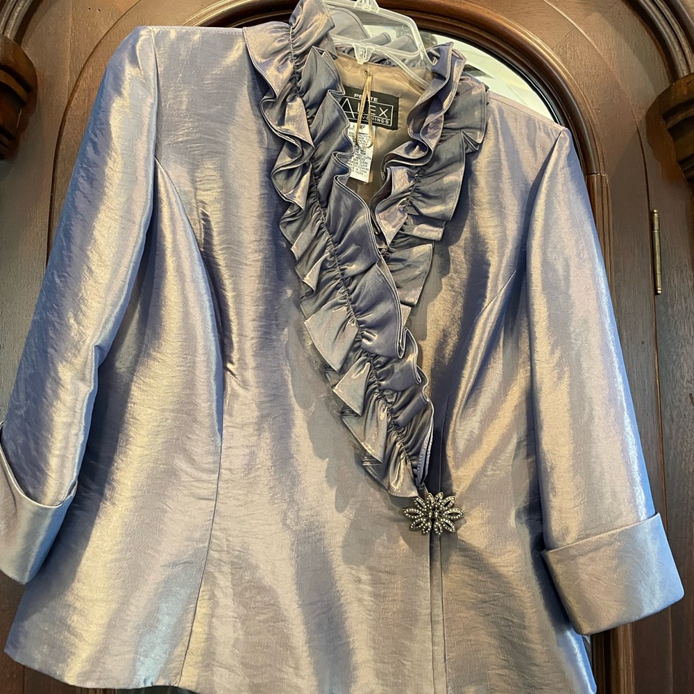Dress blouse with frill neckline